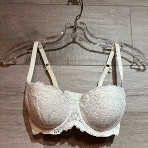 3/$30 La Senza The show off Bra 32DD - white